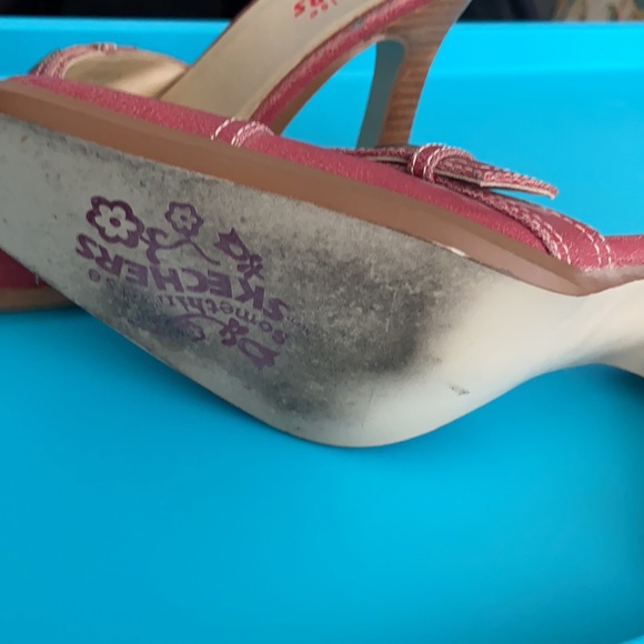 Sketchers red shoes - Picture 5 of 5